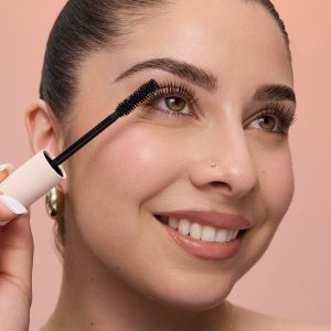 perfect strokes universal volumizing mascara