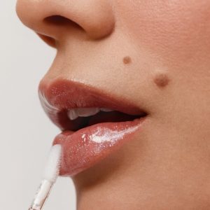 positive light luminizing lip gloss