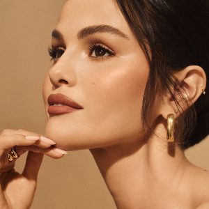 warm wishes soft matte powder bronzer