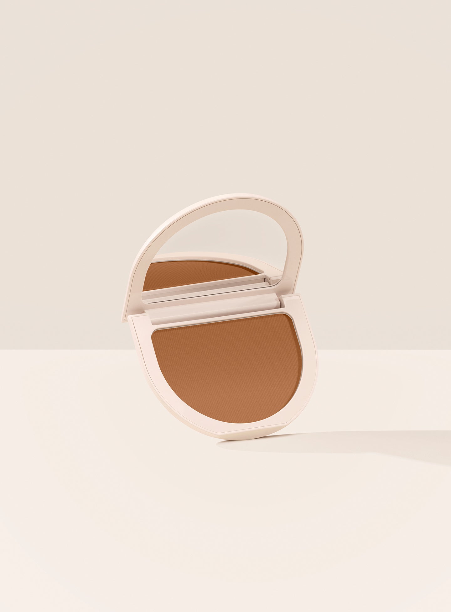 ecomm true to myself tinted pressed finishing powder true caramel.jpg ecomm true to myself tinted pressed finishing powder true caramel.jpg